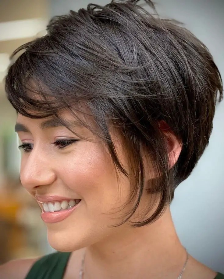 Pixie Bob with Wispy Layers