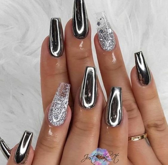 Silver Chrome Nails: