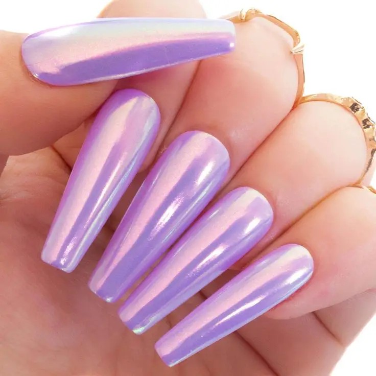 Pastel Lilac Chrome Nails: