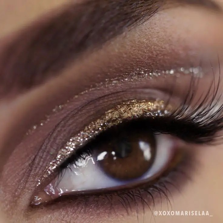 Golden Glitter Eyeliner