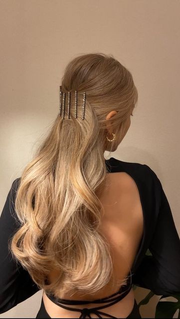 Pinned Back Half-Up Hairstyle