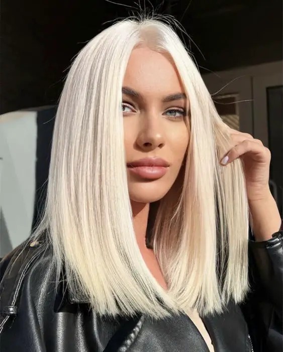 Platinum Sleek Bob: Edgy and Modern