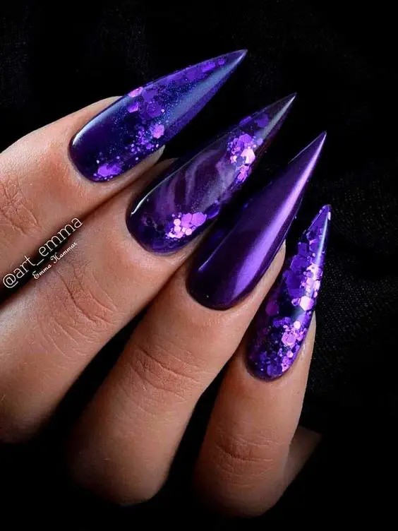 Purple Chrome Marble Nails: