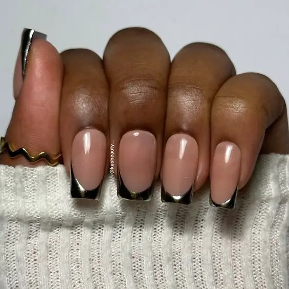 Metallic French Tips: