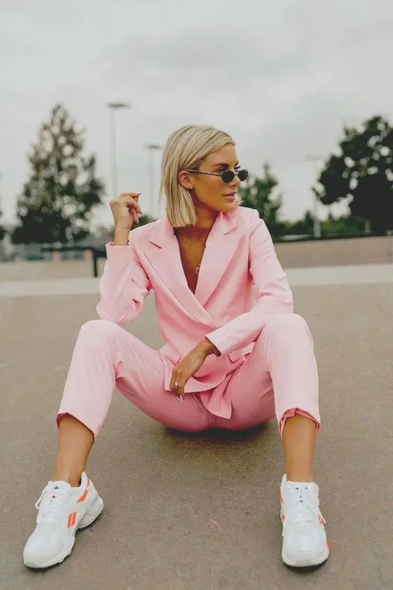 Chic Streetwear – The Power of Pink