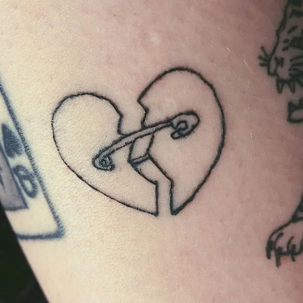 More Broken Heart Tattoos To Wear This Year