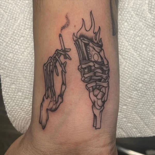 More Skeleton Hand Tattoos To Recreate At This Instant!