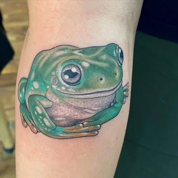 Realistic Frog Tattoo