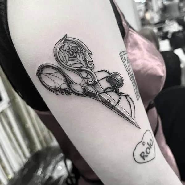 Gothic Scissor Tattoo