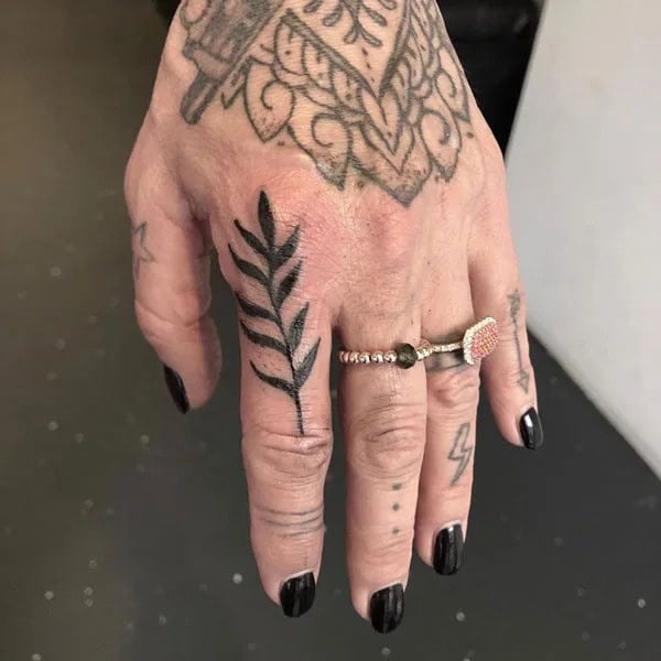 Leaf Finger Tattoo