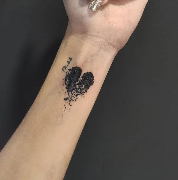 More Broken Heart Tattoos To Wear This Year