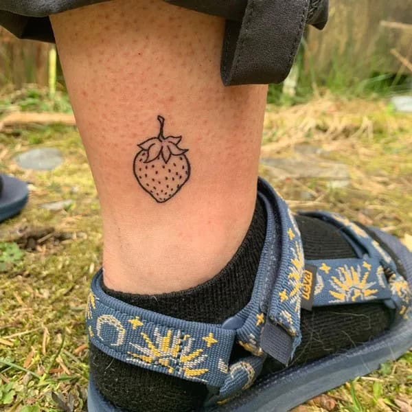 More Designs of Strawberry Tattoos To Check Out This Instant