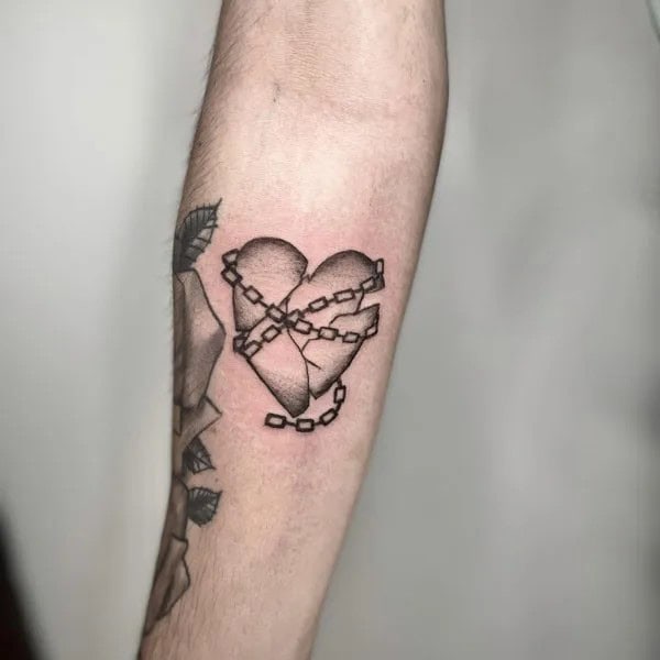 More Broken Heart Tattoos To Wear This Year