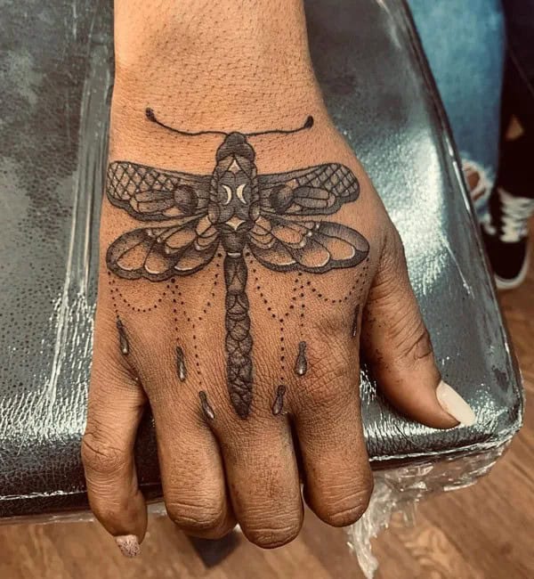 More Sublime Entries Of Dragonfly Tattoos