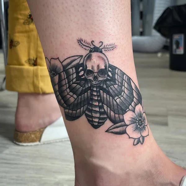 More Death Moth Tattoos That Can’t Be Ignored!