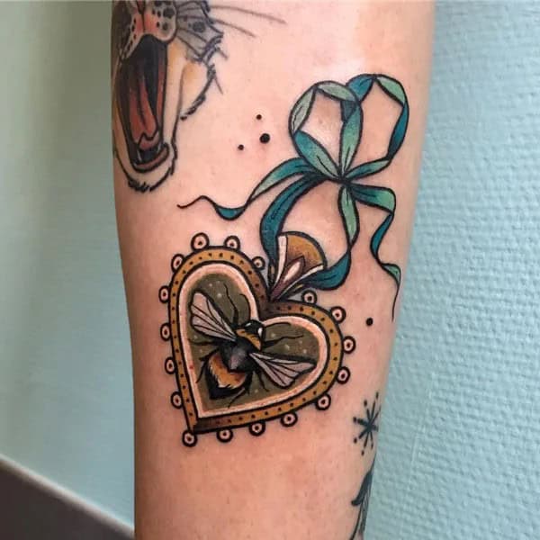 Vintage Bee tattoo