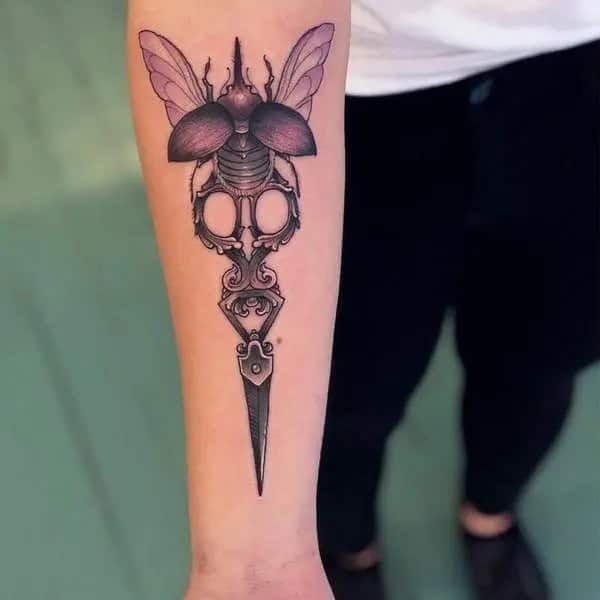 Neo Traditional Scissor Tattoo