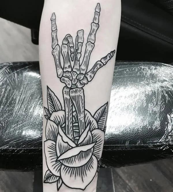 More Skeleton Hand Tattoos To Recreate At This Instant!