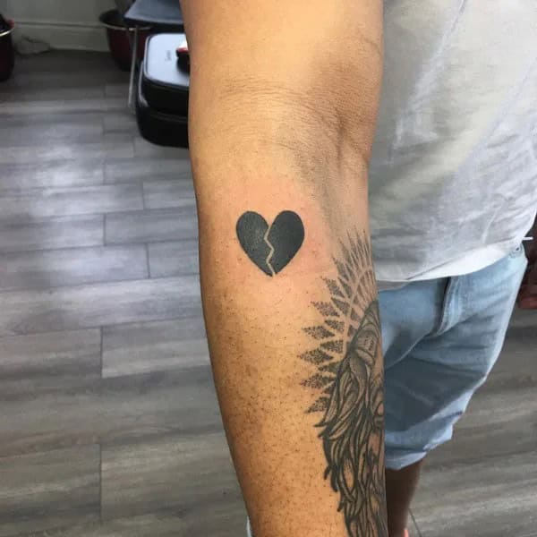 More Broken Heart Tattoos To Wear This Year