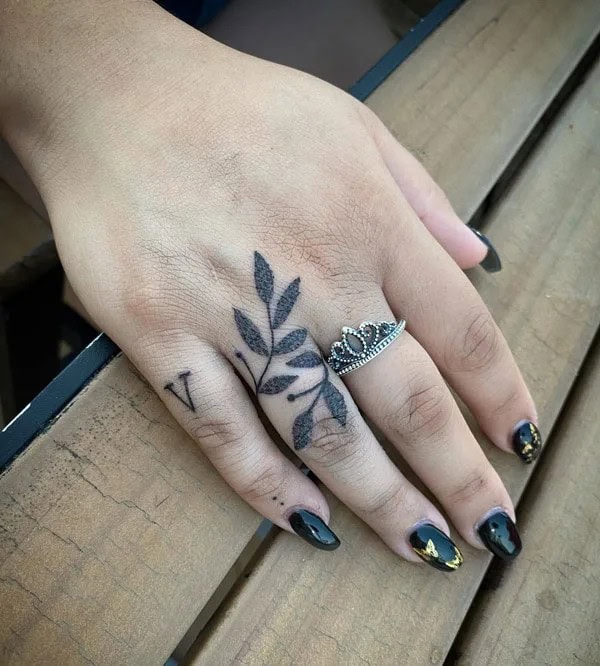 Vine Finger Tattoo