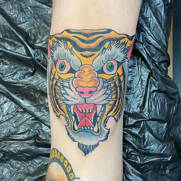 Tiger Knee Tattoo